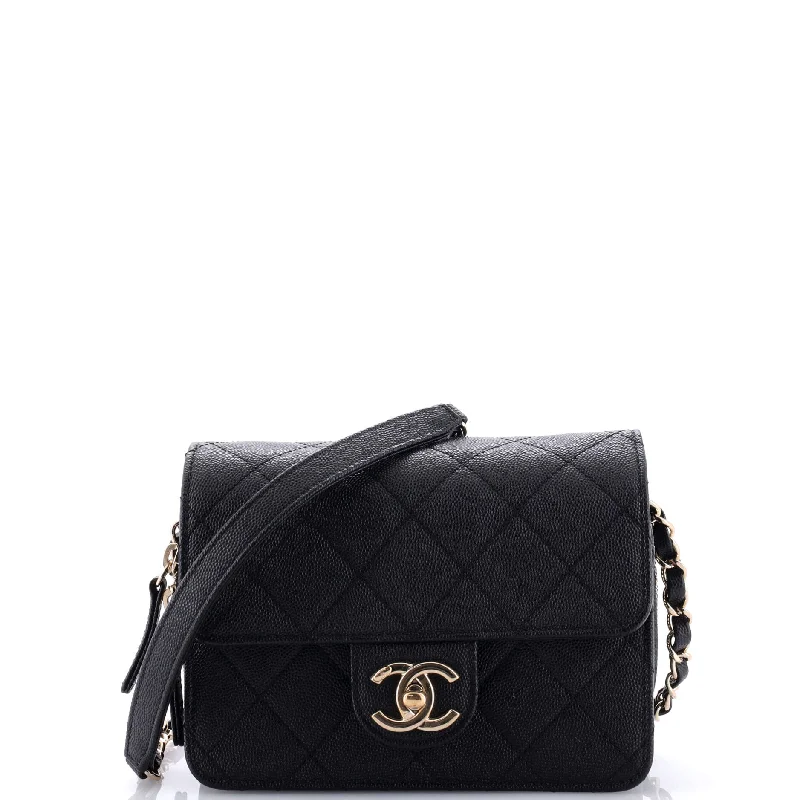 Trendy bucket bags for summerTrendy bucket bags for summerLike a Wallet Flap Bag Quilted Caviar Mini