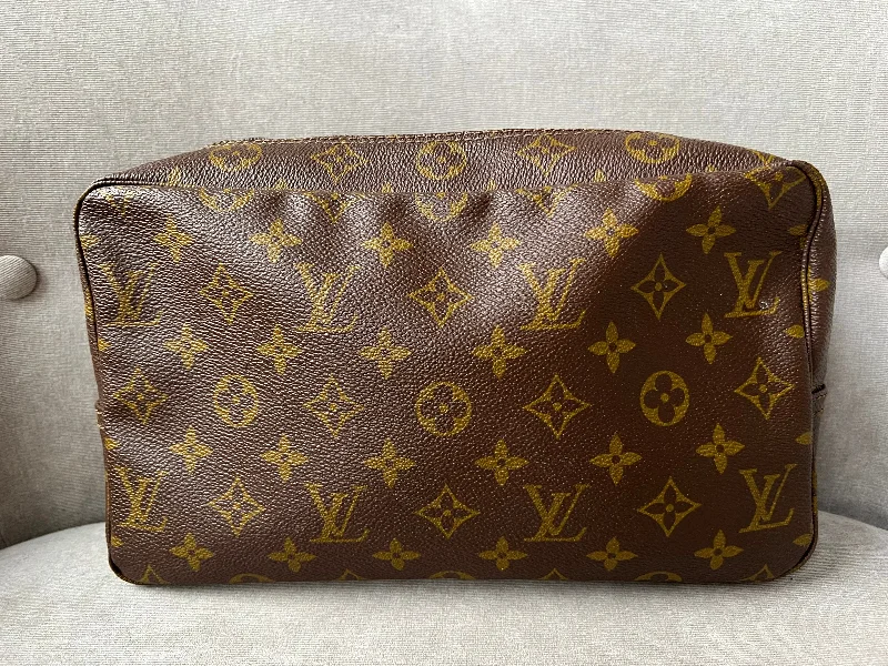 Large capacity travel bagsLouis Vuitton Vintage Trousse 28 Monogram