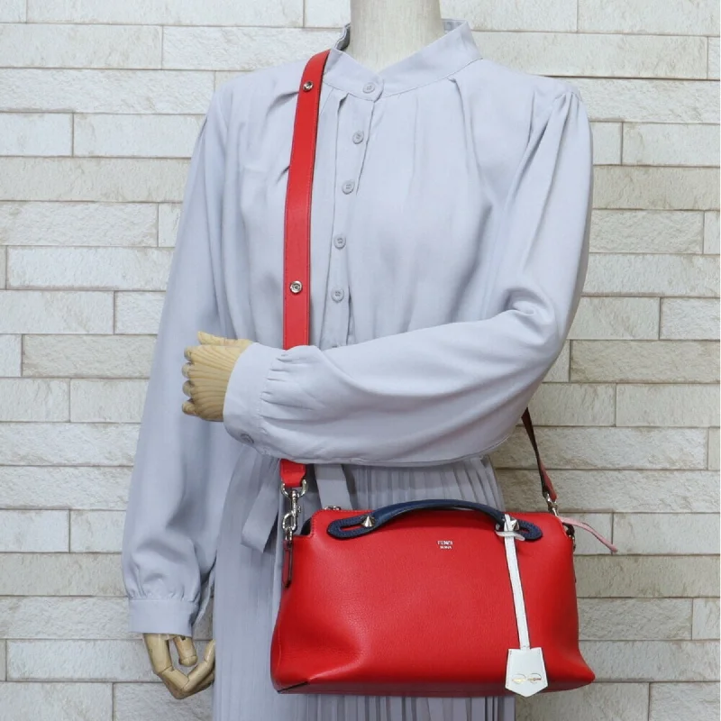 High-quality leather messenger bagsFendi visor way shoulder bag leather red ladies