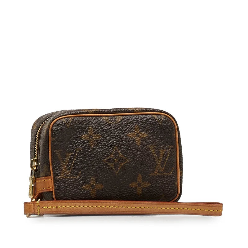 Elegant clutch bags for weddingsLOUIS VUITTON Monogram Trousse Wapity Pouch