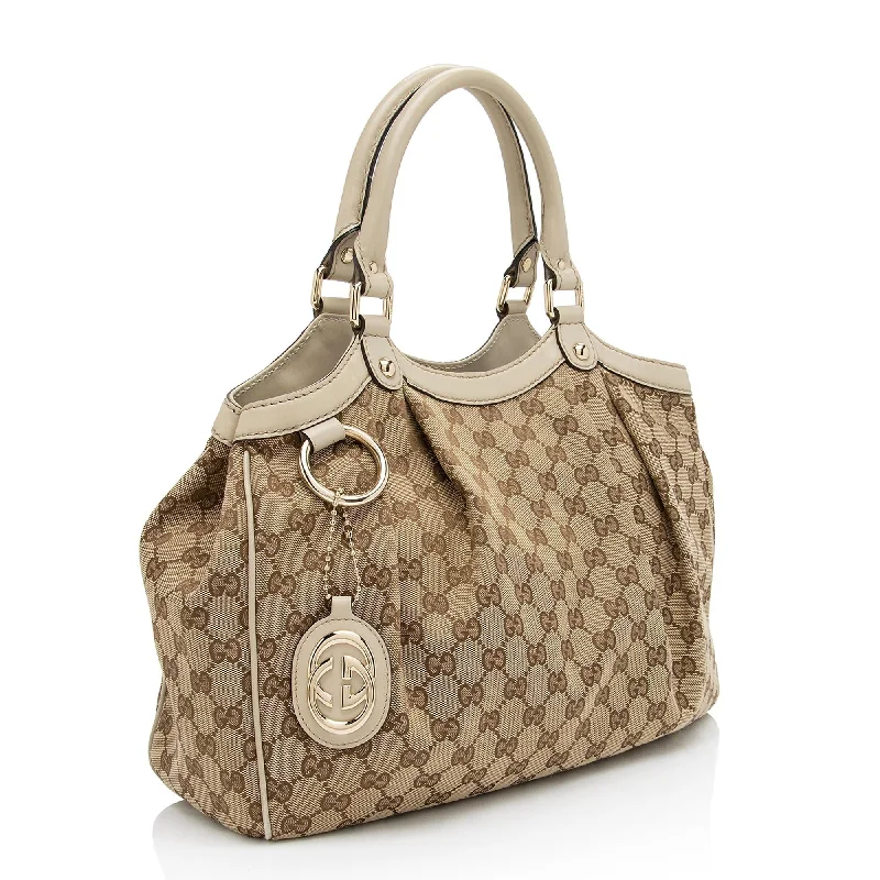 Luxury bags with chain strapsGucci GG Canvas Sukey Medium Tote (SHF-Iw4uaP)