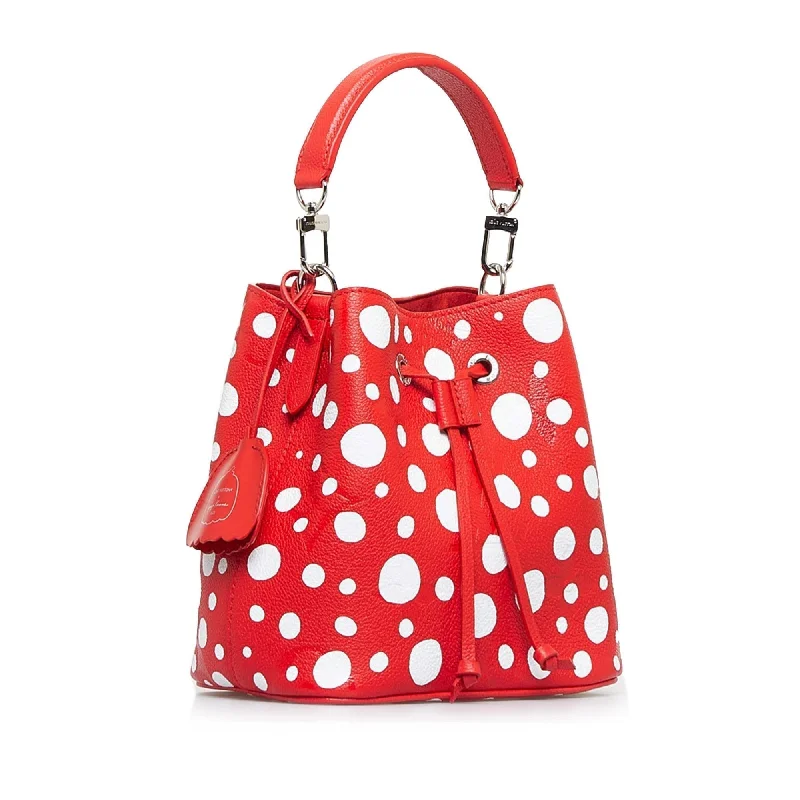 Trendy bucket bags for summerLouis Vuitton x Yayoi Kusama Neonoe BB