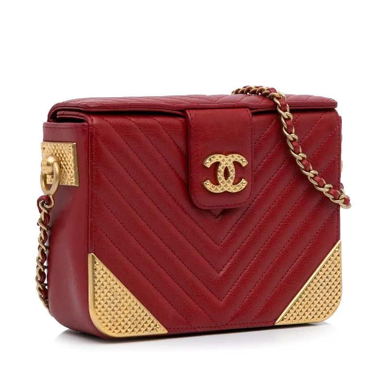 Durable leather bags for daily useChanel Chevron Rock The Corner Minaudiere Bag (I6iCTy)