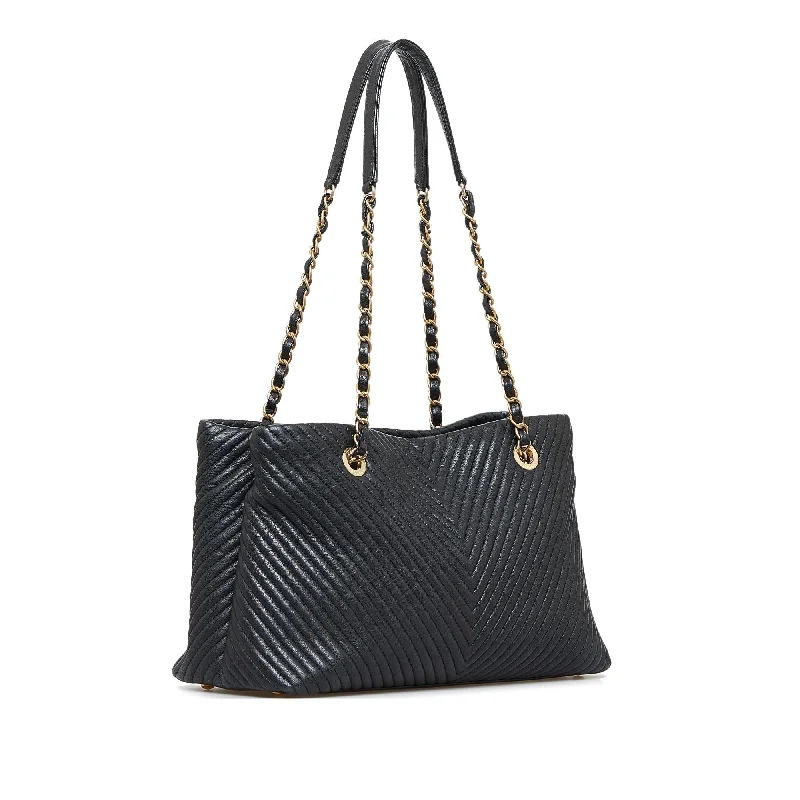 Best tote bags for workChanel Chevron Tote Bag (twjPri)