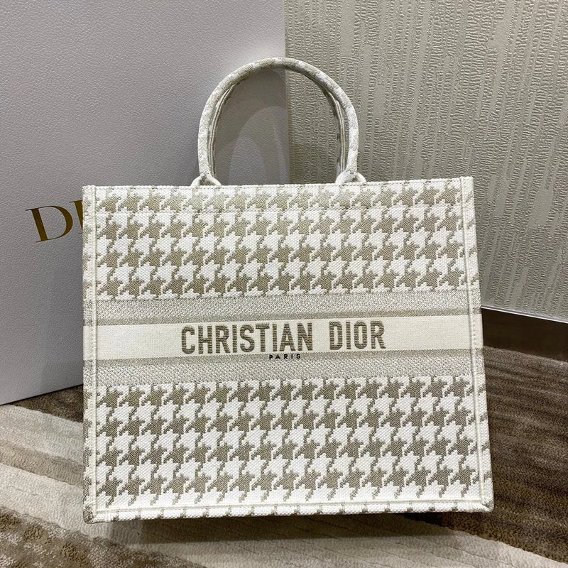 Minimalist leather handbagsChristian Dior Bags - 5713