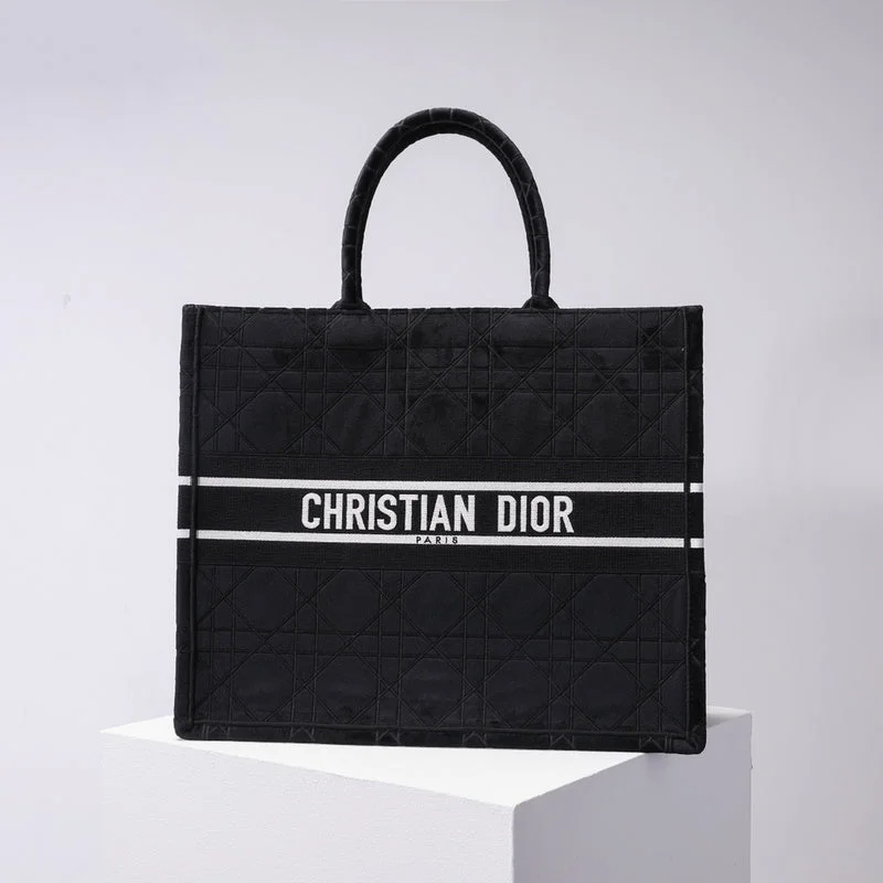 Luxury bags with chain strapsChristian Dior Bags - 5790