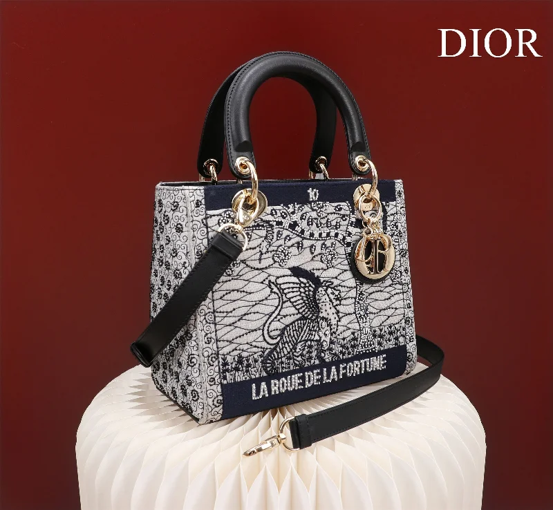 Mini bags for evening outChristian Dior - Luxury Bags  181